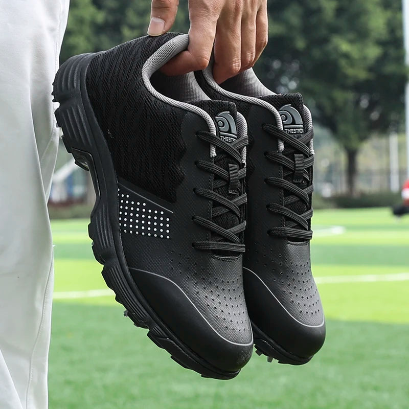 New Golf Shoes Men Spikes Golf Sneakers Anti Slip Walking Footwears Size 39-47